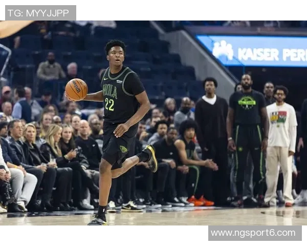 鹈鹕半场失误惊人17次奎因独占4次热火全队仅6次表现对比引发热议